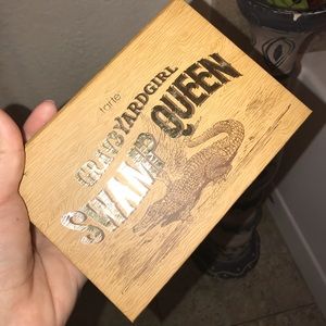 Swamp queen palette by graveyard girl